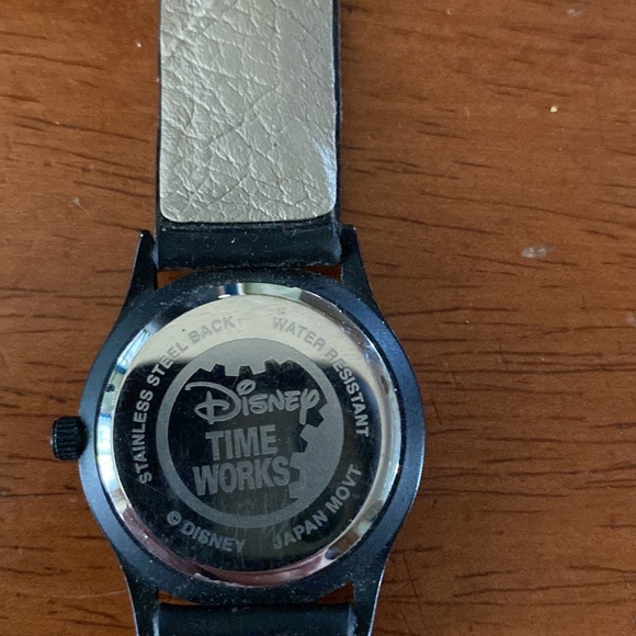 RARE Vintage Mickey Mouse and Friends Watch - Picture 3 of 3